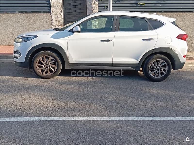 Usado Hyundai Tucson 115 CV (84 kW) 2016 Blanco SUV