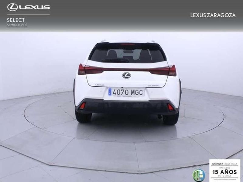 Usado Lexus UX 250h 184 CV (135 kW) 2023 Blanco SUV