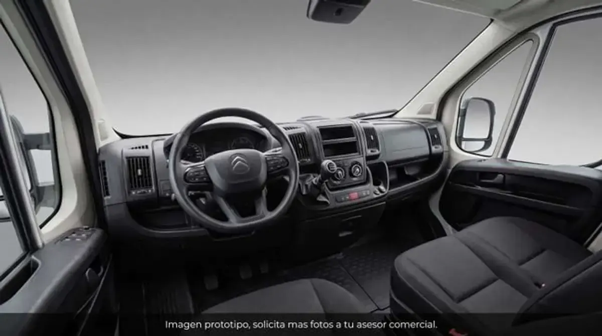 Usado Citroën Jumper 140 CV (102 kW) 2024 Blanco Monovolumen