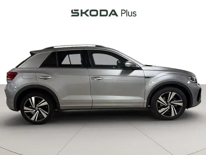 Usado VW T-Roc R-line 150 CV (110 kW) 2023 Gris plata SUV