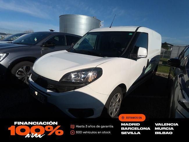 Usado Fiat Doblò 95 CV (69 kW) 2022 Blanco Monovolumen