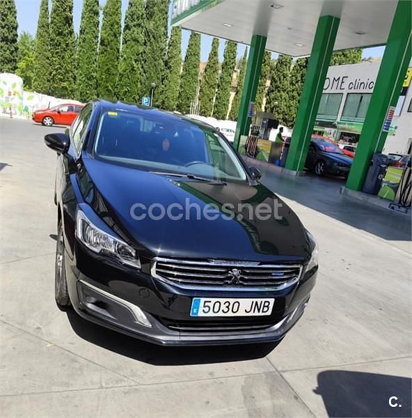 Usado Peugeot 508 Active 150 CV (110 kW) 2016 Negro Berlina