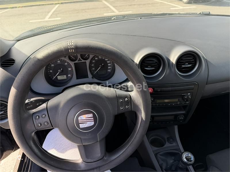 Usado Seat Cordoba Style 100 CV (73 kW) 2009 Gris / plata Berlina