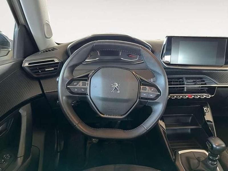 Usado Peugeot 2008 Active 110 CV (80 kW) 2020 Blanco SUV