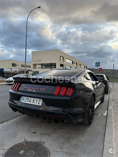 Usado Ford Mustang Fastback 314 CV (230 kW) 2015 Negro Coupe
