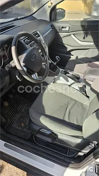 Usado Ford Kuga Trend 140 CV (102 kW) 2009 Blanco SUV