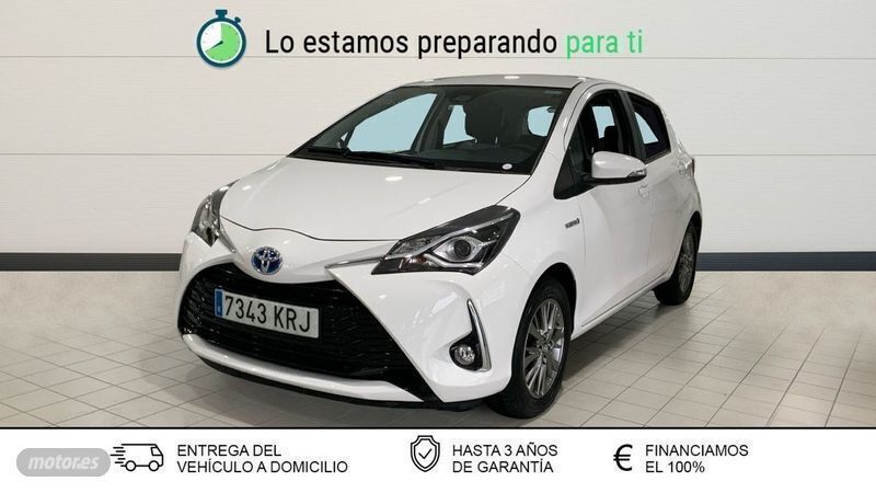 Usado Toyota Yaris Active 101 CV (74 kW) 2018 Blanco Utilitario