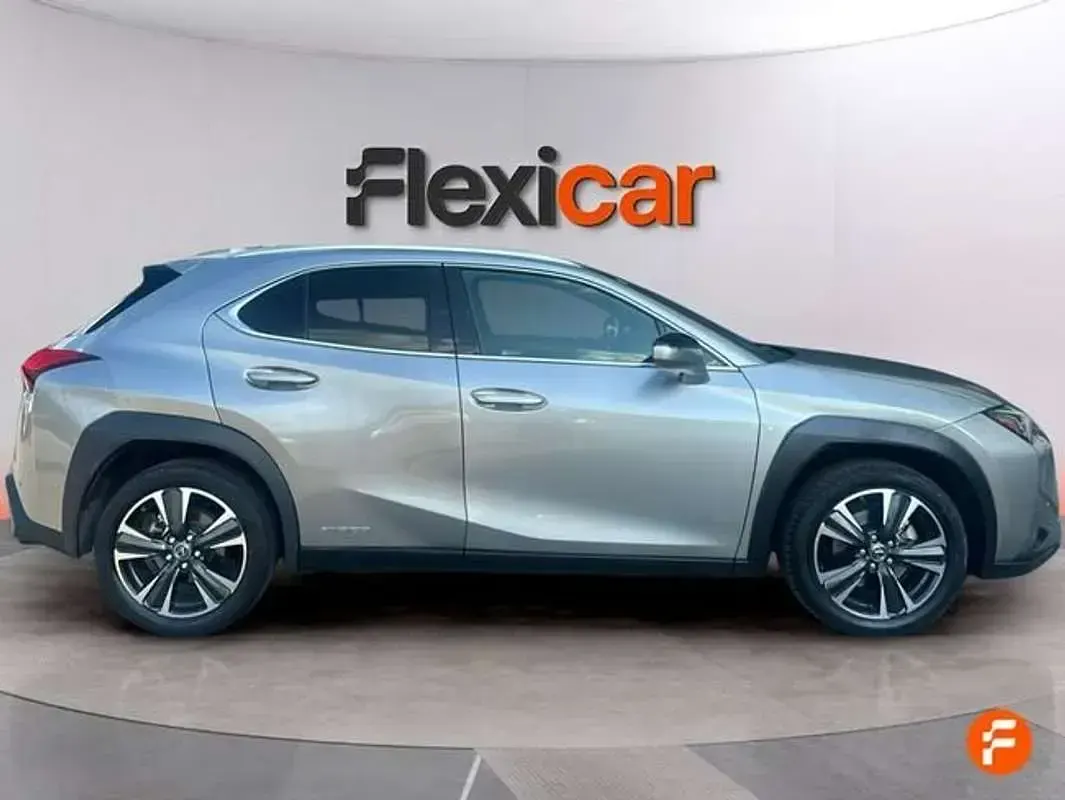 Usado Lexus UX 250h Executive Line 184 CV (135 kW) 2020 Gris SUV