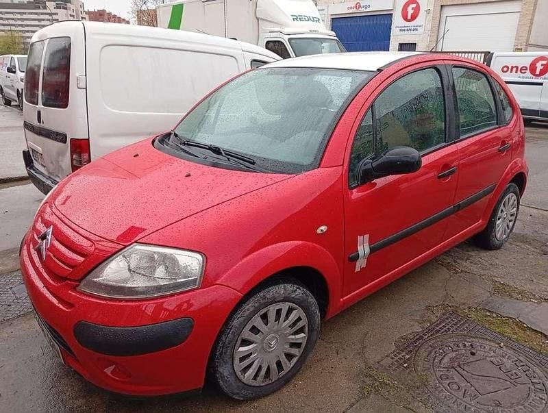 Usado Citroën C3 Furio 61 CV (44 kW) 2006 Rojo Utilitario