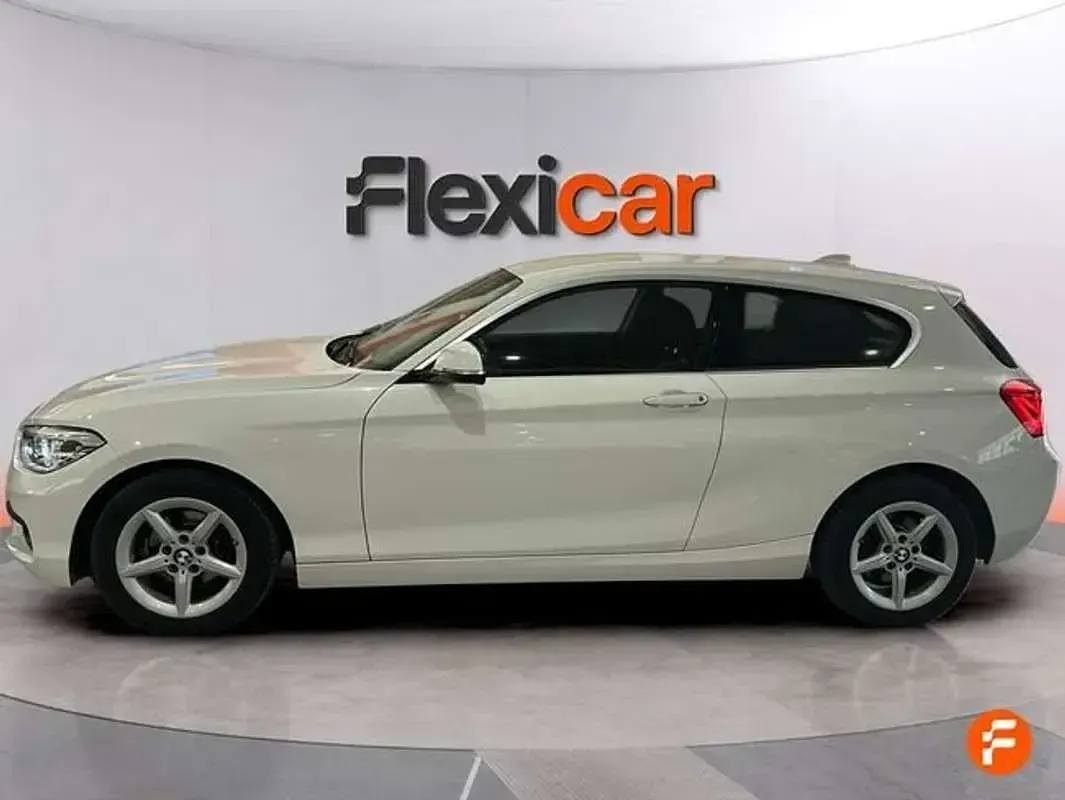 Usado BMW 118 143 CV (105 kW) 2017 Blanco Utilitario