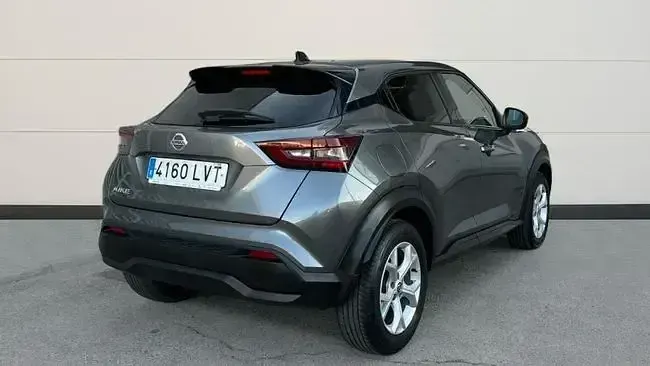 Usado Nissan Juke N-Connecta 114 CV (83 kW) 2021 Gris SUV