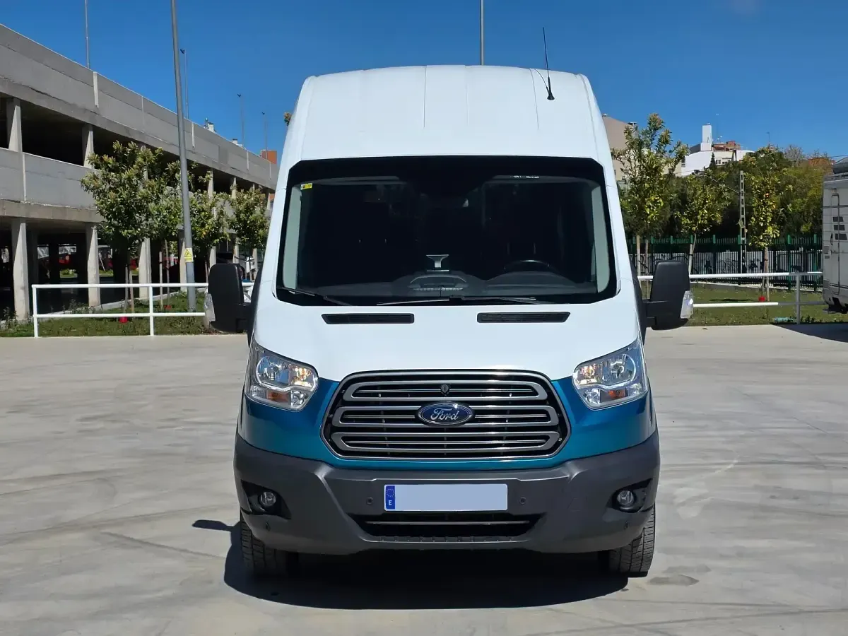 Usado Ford Transit Trend 131 CV (96 kW) 2018 Azul Berlina