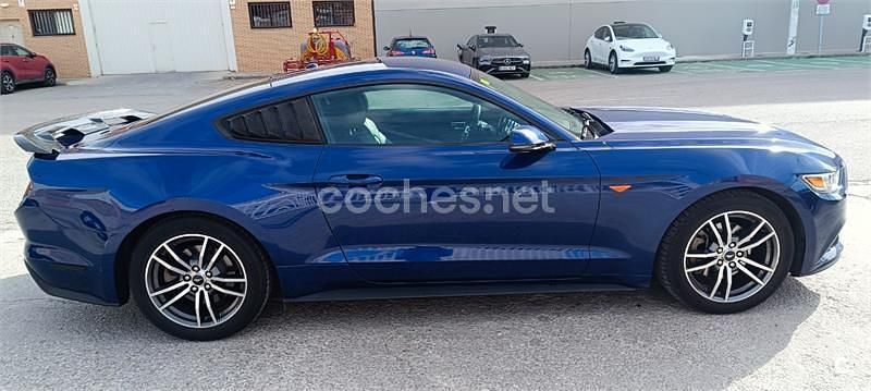 Usado Ford Mustang Fastback 314 CV (230 kW) 2015 Azul Coupe
