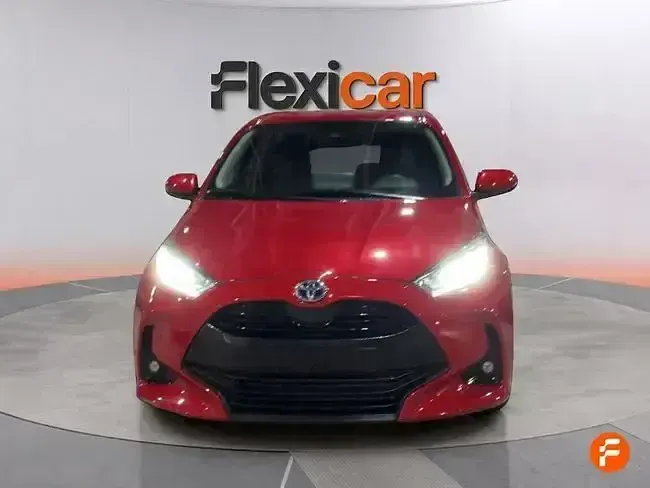 Occasion Toyota Yaris Hybrid Active 116 PK (85 kW) 2023 Rood