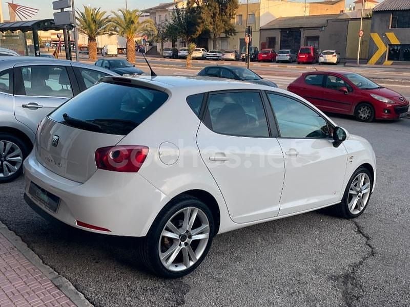Usado Seat Ibiza Copa 105 CV (77 kW) 2012 Blanco Berlina