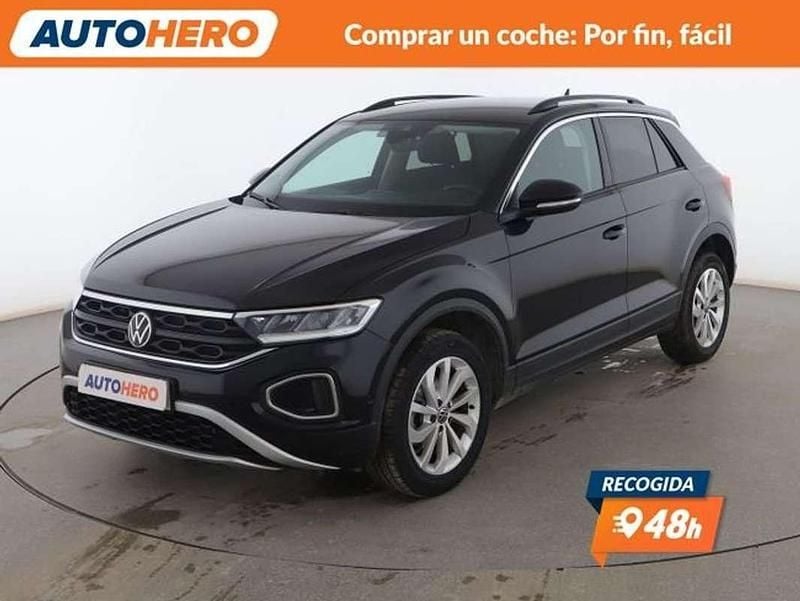 Usado VW T-Roc Life 150 CV (110 kW) 2023 Negro SUV