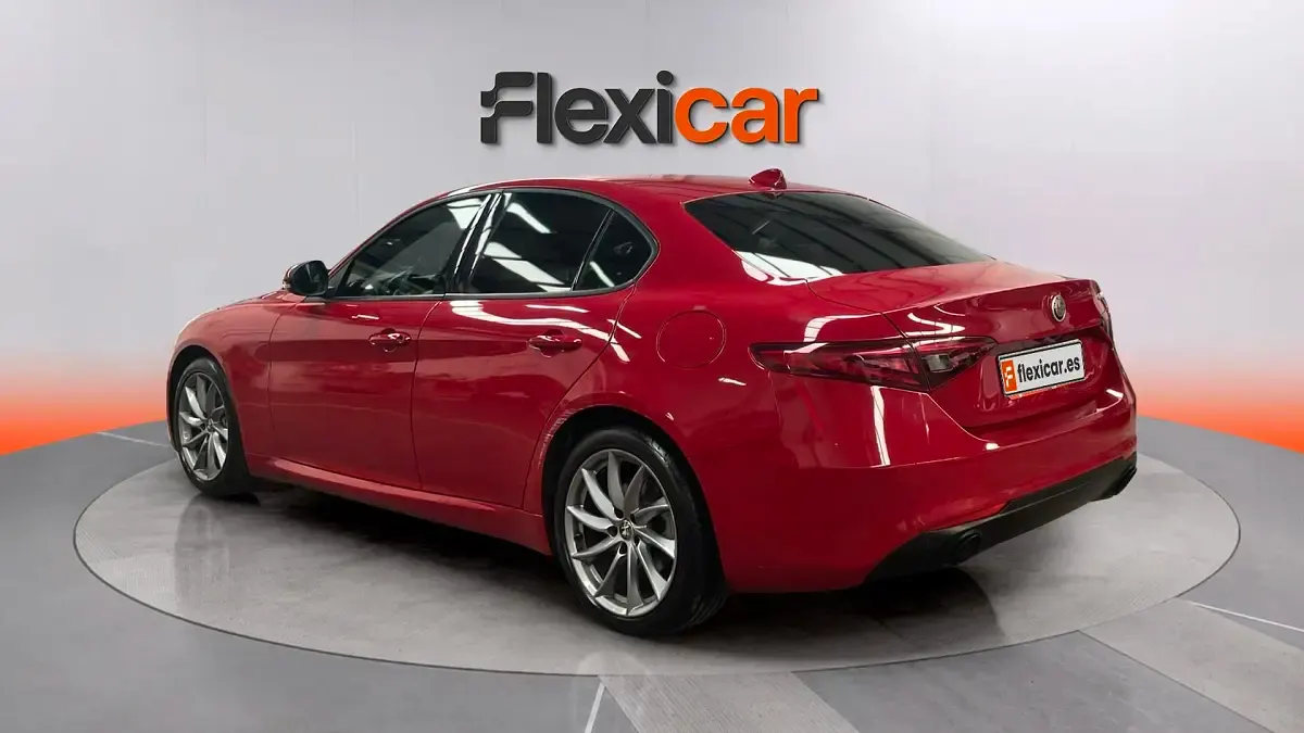 Usado Alfa Romeo Giulia Sprint 200 CV (147 kW) 2022 Rojo Berlina