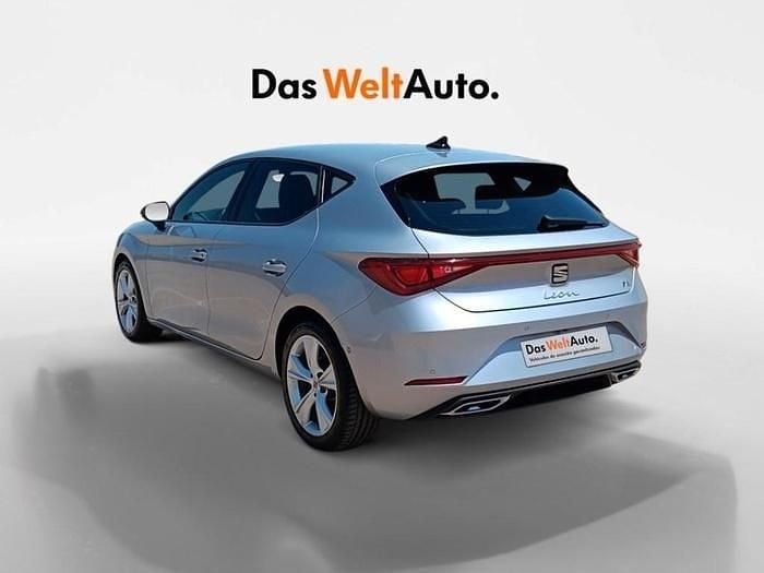 Gris plata Usado 2024 Seat Leon FR | 23.900 € (Buen precio) - Imagen 1/4