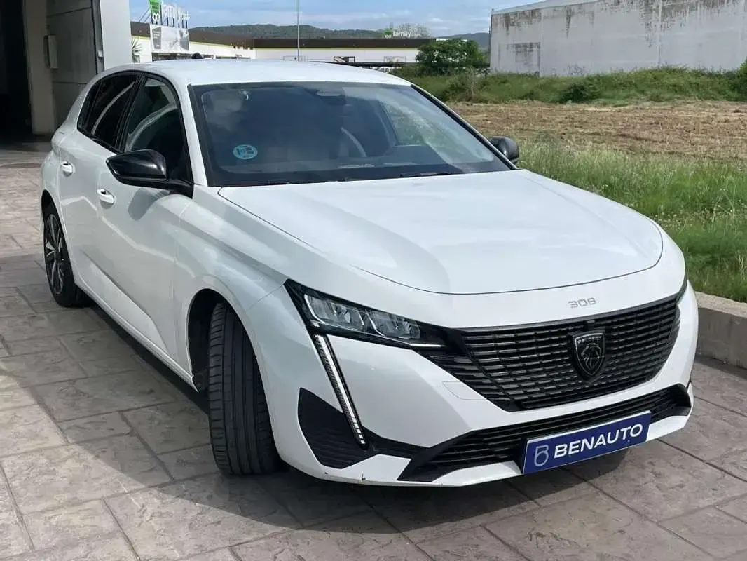 Usado Peugeot 308 Allure 131 CV (96 kW) 2022 Blanco Utilitario