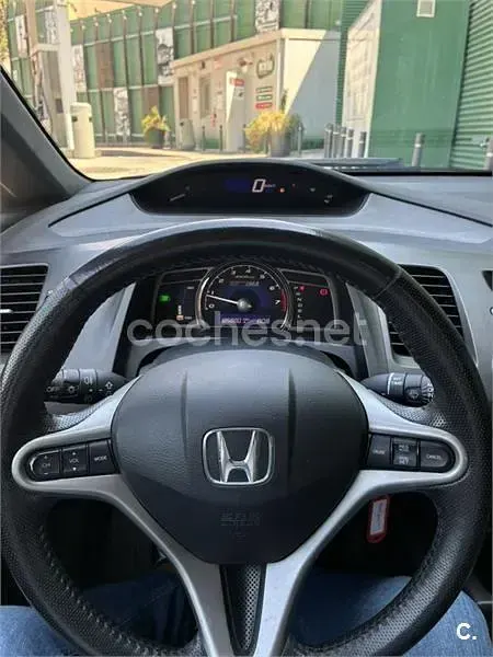 Usado Honda Civic Hybrid 115 CV (84 kW) 2007 Gris / plata Berlina