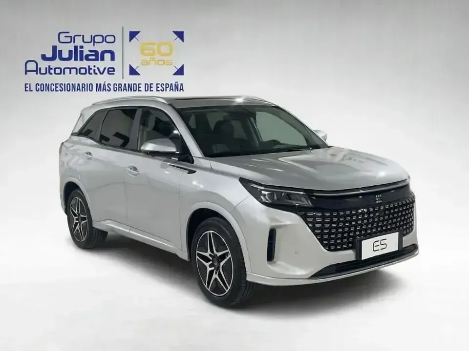 Nuevo DFSK E5 217 CV (159 kW) 2026 Gris SUV