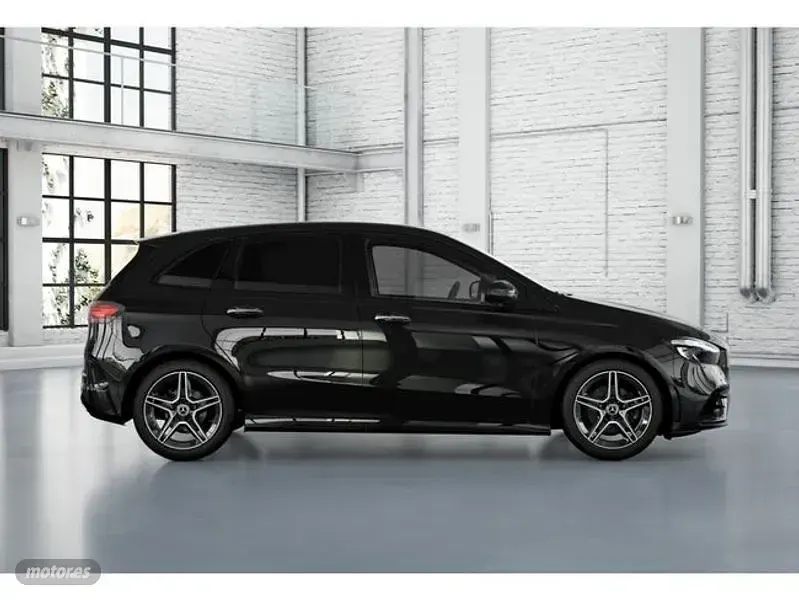 Nuevo Mercedes B200 149 CV (109 kW) 2025 Negro Utilitario