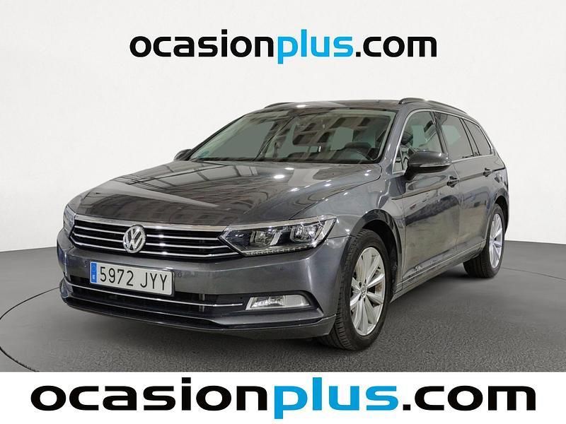 Gris Usado 2017 VW Passat Advance Familiar | 18.500 € (Un poco caro) - Imagen 1/4