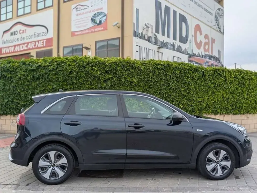 Usado Kia Niro 141 CV (103 kW) 2019 Azul SUV