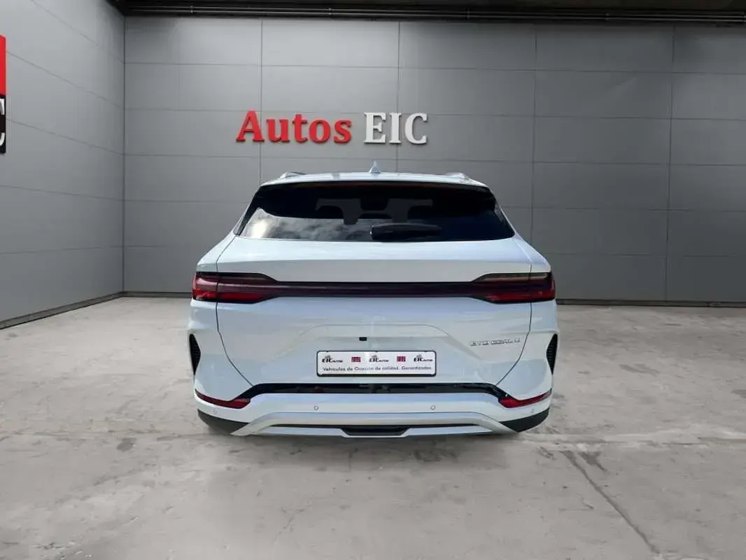 Usado BYD Seal U Comfort 160 kW (218 CV) 2024 Blanco SUV
