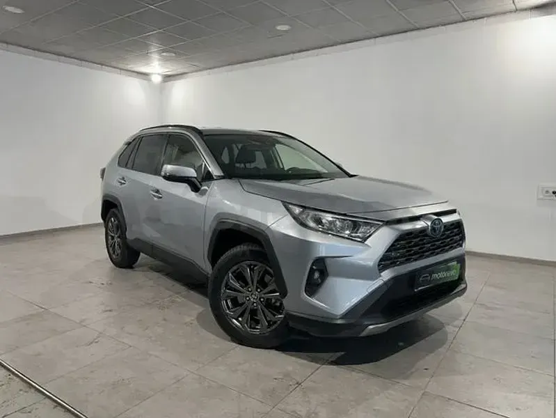Usado Toyota RAV4 Hybrid Advance 218 CV (160 kW) 2022 Gris / plata SUV