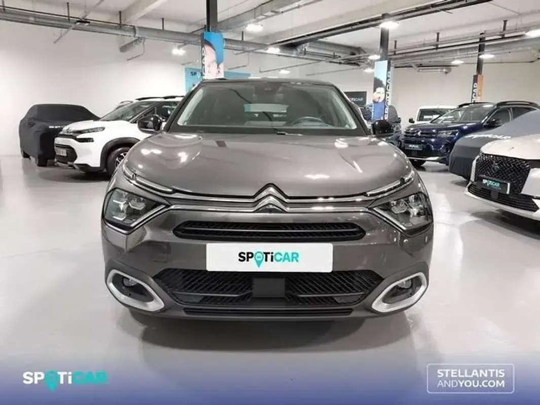 Usado Citroën C4 131 CV (96 kW) 2024 Gris SUV