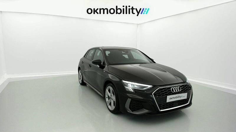 Usado Audi A3 Sportback S-Line 150 CV (110 kW) 2024 Mythosschwarz met. Utilitario