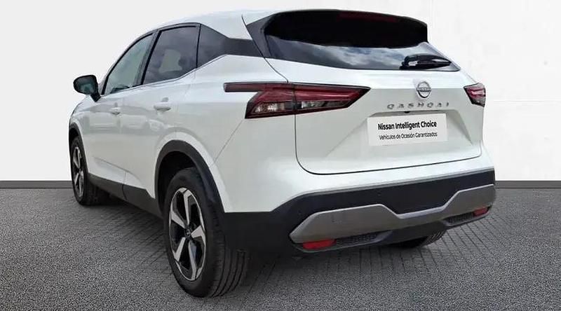 Usado Nissan Qashqai N-Connecta 140 CV (102 kW) 2024 Sapporo white (sólido) SUV