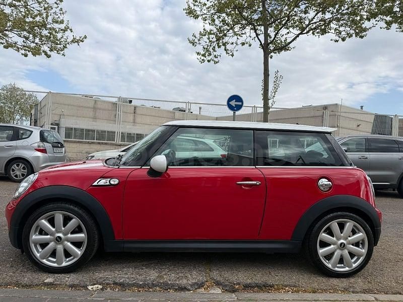 Käytetty Mini Cooper S 184 HP (135 kW) 2010 Punainen Viistoperä