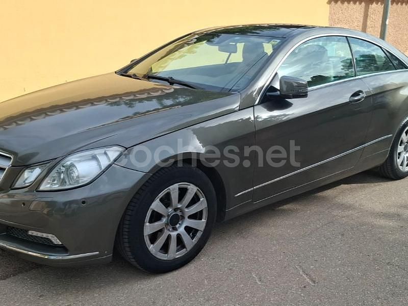 Gris / plata Usado 2010 Mercedes E350 Coupe | 16.500 € (Precio justo) - Imagen 1/4