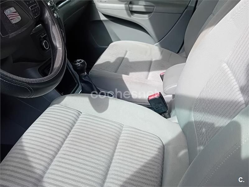 Negro Usado 2010 Seat Alhambra Reference Monovolumen | 7000 € - Imagen 1/4