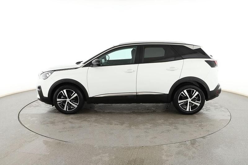Usado Peugeot 3008 Allure 130 CV (95 kW) 2018 Blanco SUV
