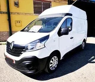 Begagnad Renault Trafic 140 HK (102 kW) 2015 Vit Minibuss