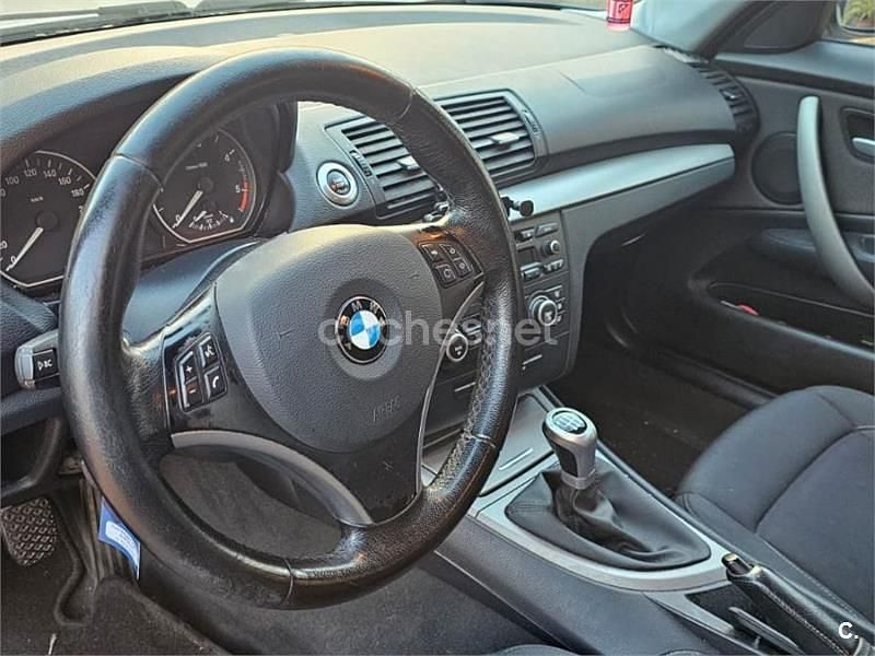 Usado BMW 118 122 CV (89 kW) 2008 Gris / plata Utilitario