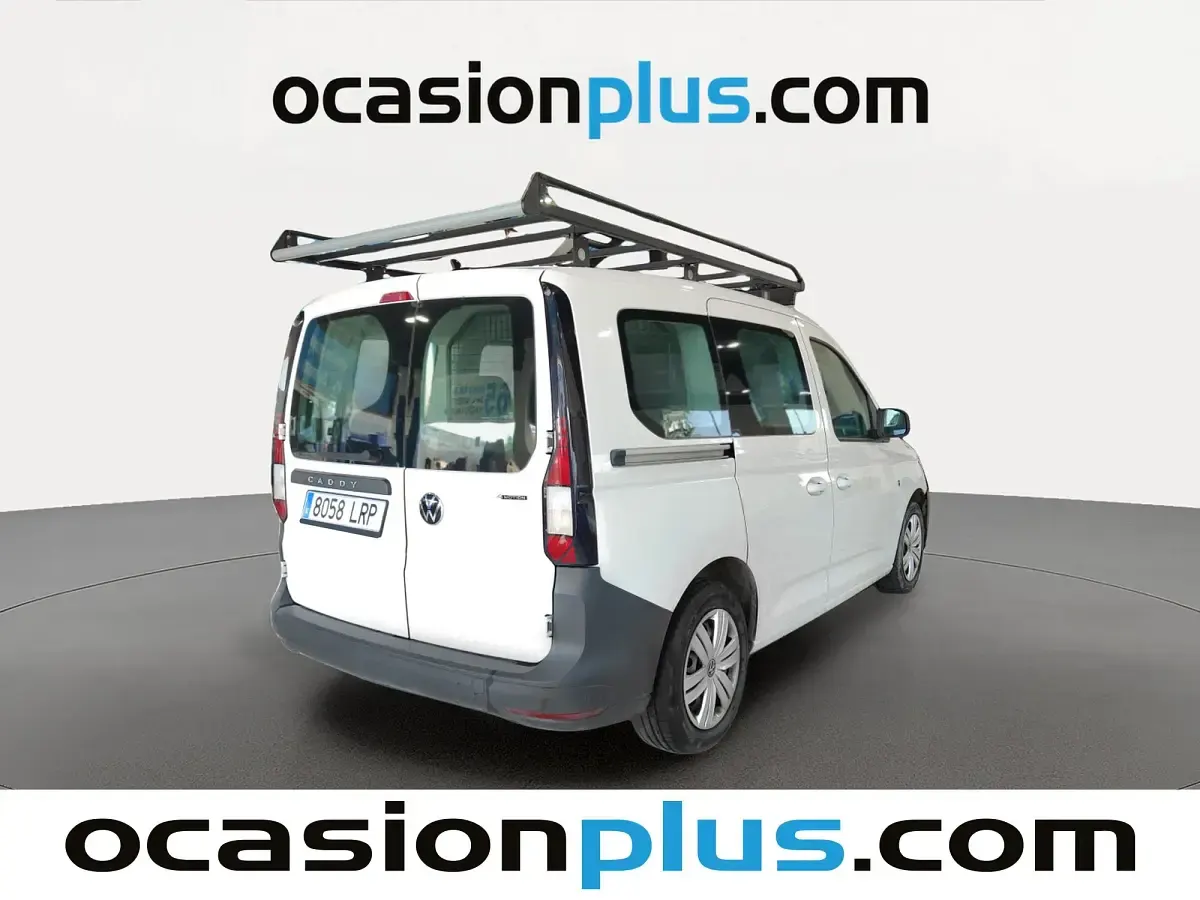 Usado VW Caddy 122 CV (89 kW) 2021 Blanco Monovolumen