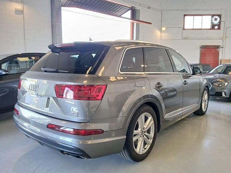 Usado Audi Q7 Sport 272 CV (200 kW) 2018 Gris / plata SUV