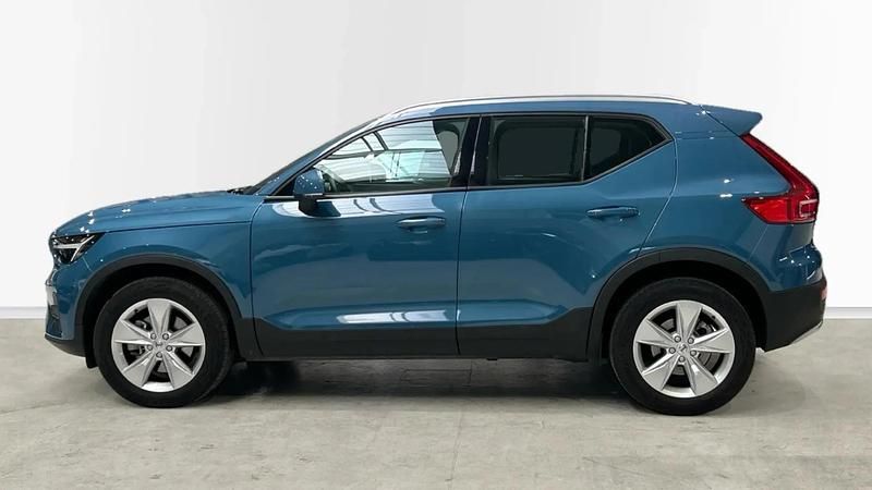 Begagnad Volvo XC40 Core 163 HK (119 kW) 2024 SUV