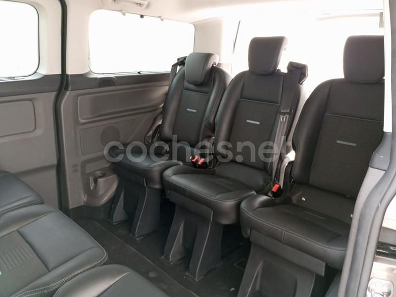 Usado Ford Tourneo Active 150 CV (110 kW) 2023 Beige Monovolumen