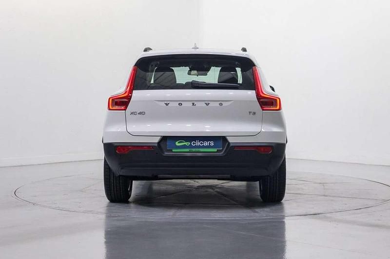 Usado Volvo XC40 156 CV (114 kW) 2018 Blanco SUV