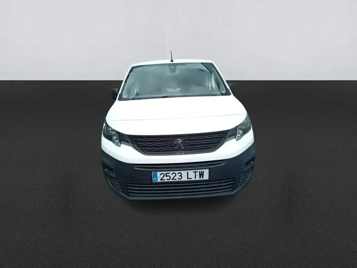 Usado Peugeot Partner Premium 102 CV (75 kW) 2021 Blanco Monovolumen
