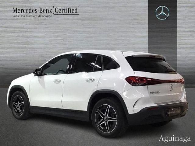 Usado Mercedes EQA250 139 kW (190 CV) 2023 Blanco polar SUV