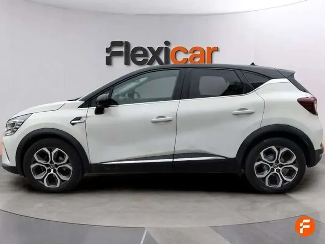 Usado Renault Captur Intens 101 HP (74 kW) 2020 Branco SUV