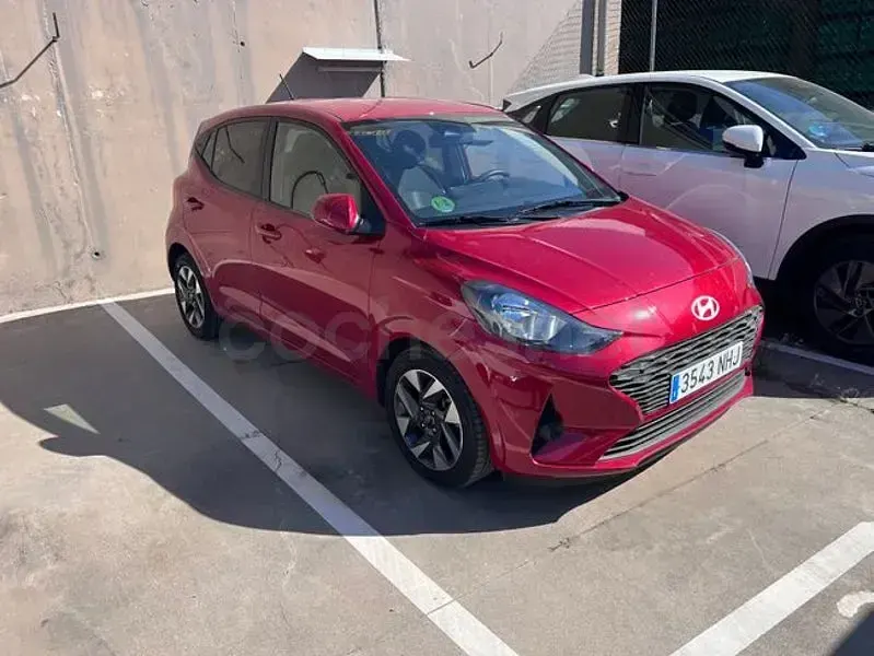 Używany Hyundai i10 63 KM (46 kW) 2025 Czerwony Hatchback