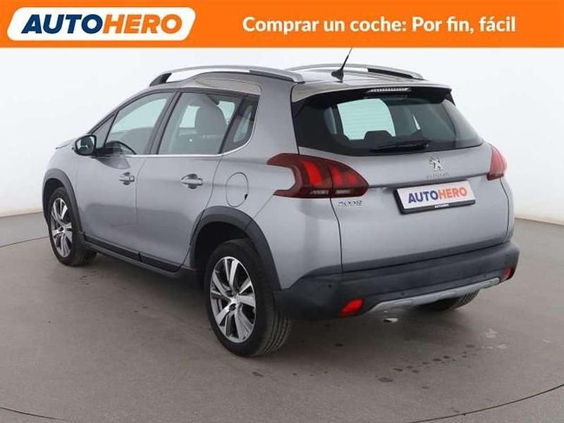 Usado Peugeot 2008 Allure 111 CV (81 kW) 2019 Gris SUV
