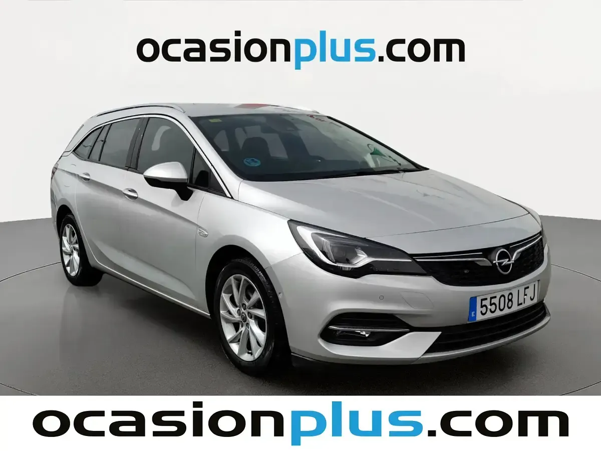 Usado Opel Astra Elegance 145 CV (106 kW) 2020 Gris Familiar